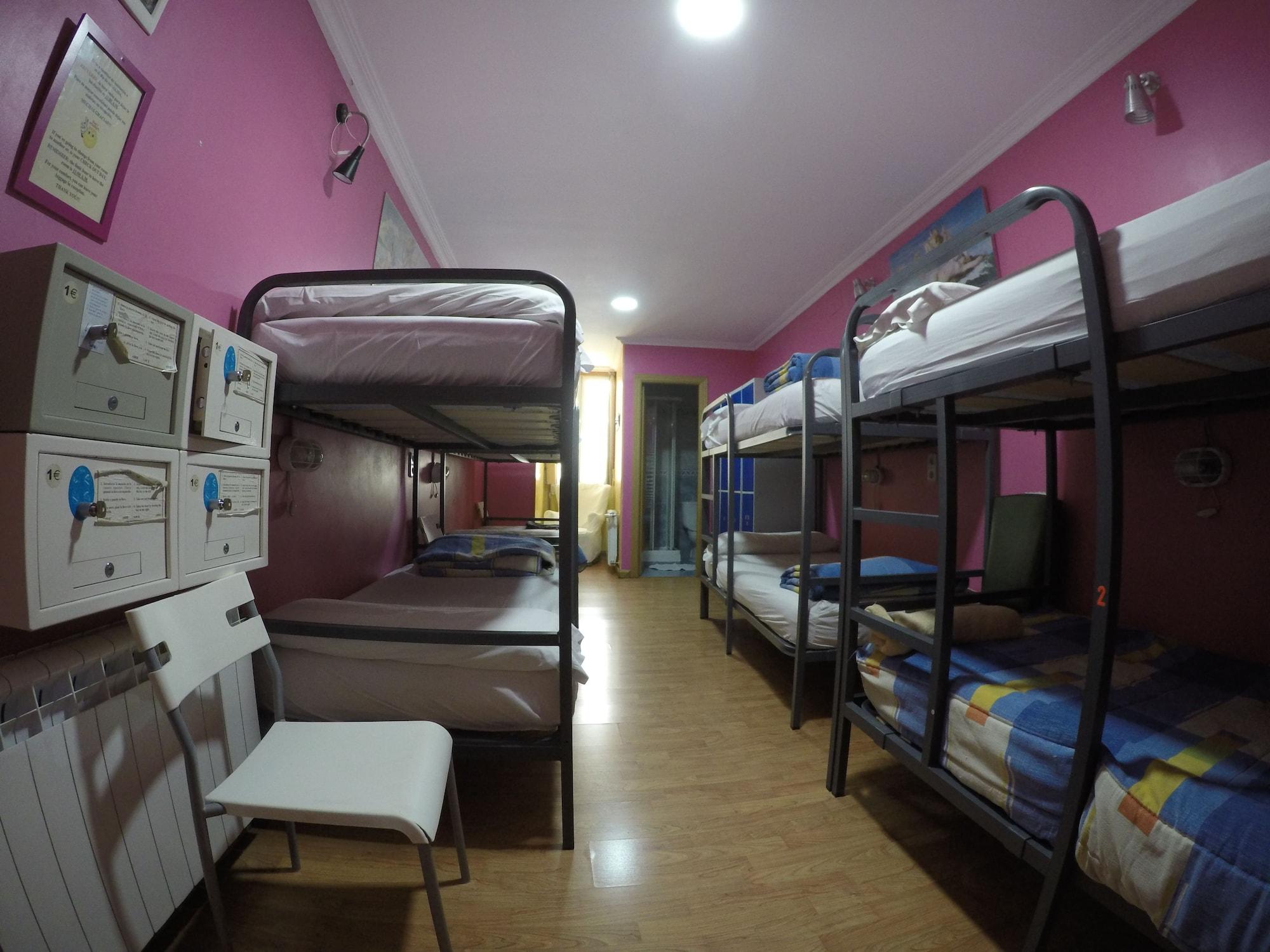 A Pousada Rc Miguel Angel Madri Exterior foto Hostel in Madrid, Spain