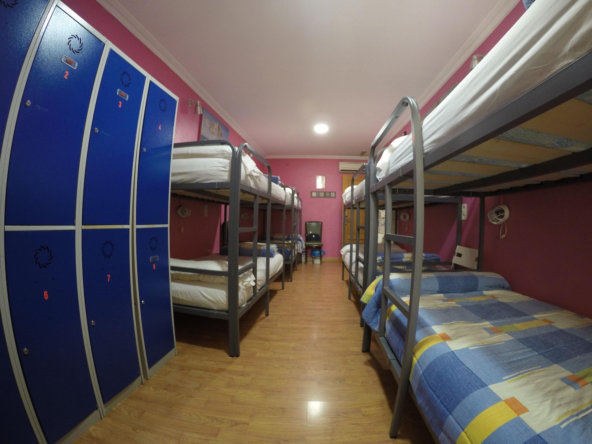 A Pousada Rc Miguel Angel Madri Exterior foto Hostel in Madrid, Spain