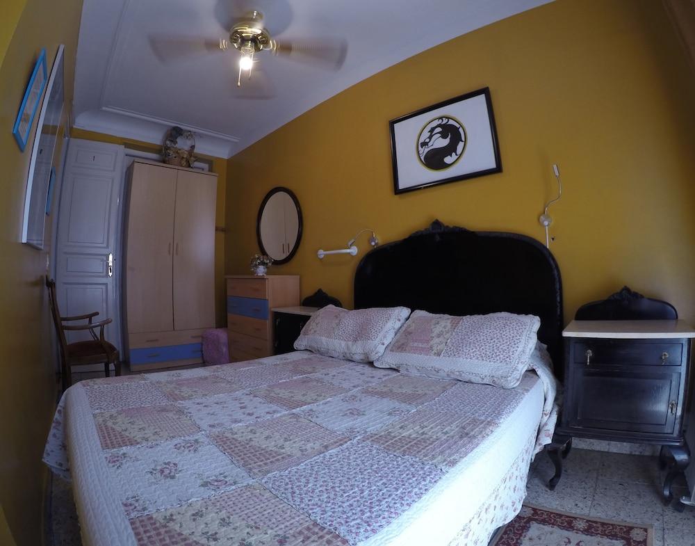 A Pousada Rc Miguel Angel Madri Exterior foto A bedroom